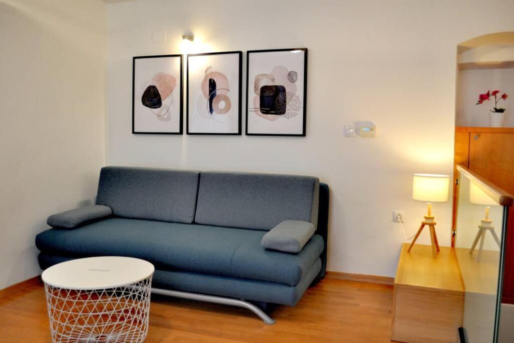 Apartment Veli Dvor Cres Bagian luar foto