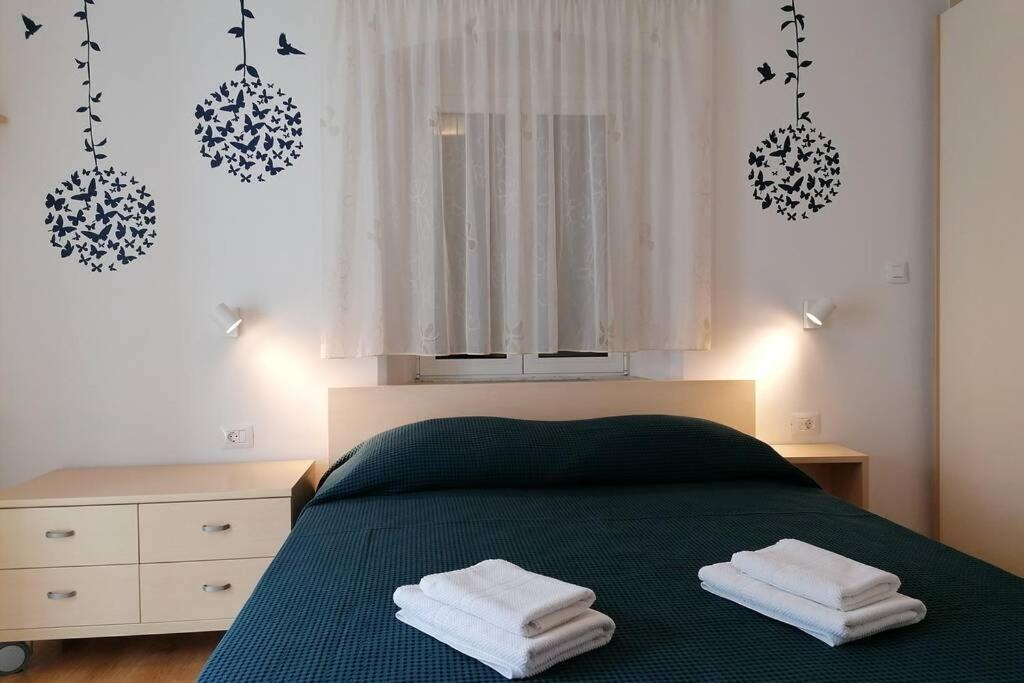 Apartment Veli Dvor Cres Bagian luar foto