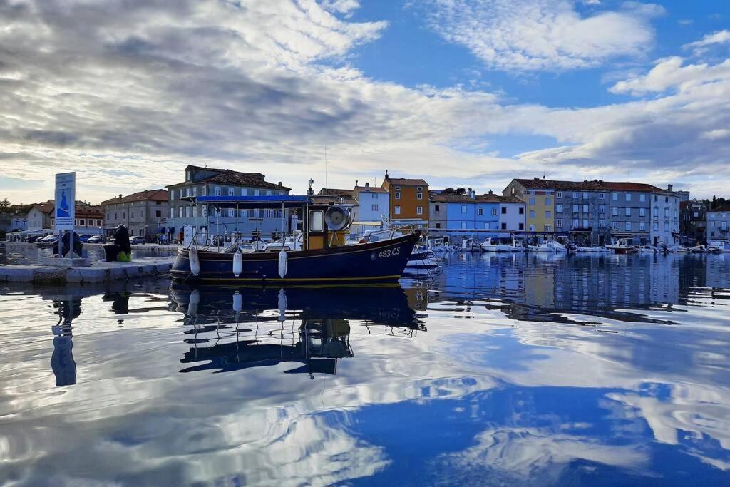 Apartment Veli Dvor Cres Bagian luar foto
