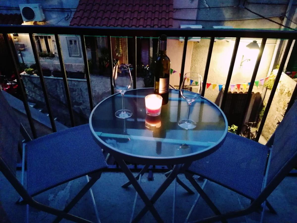 Apartment Veli Dvor Cres Bagian luar foto